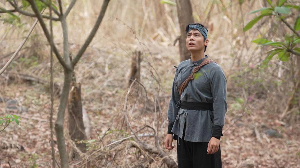 Nghe được tiếng quạ, thanh niên được mời lên…công đường