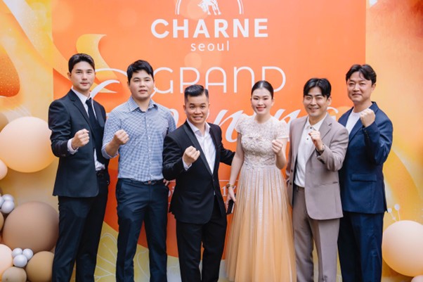 A group of people posing for a photoAI-generated content may be incorrect.