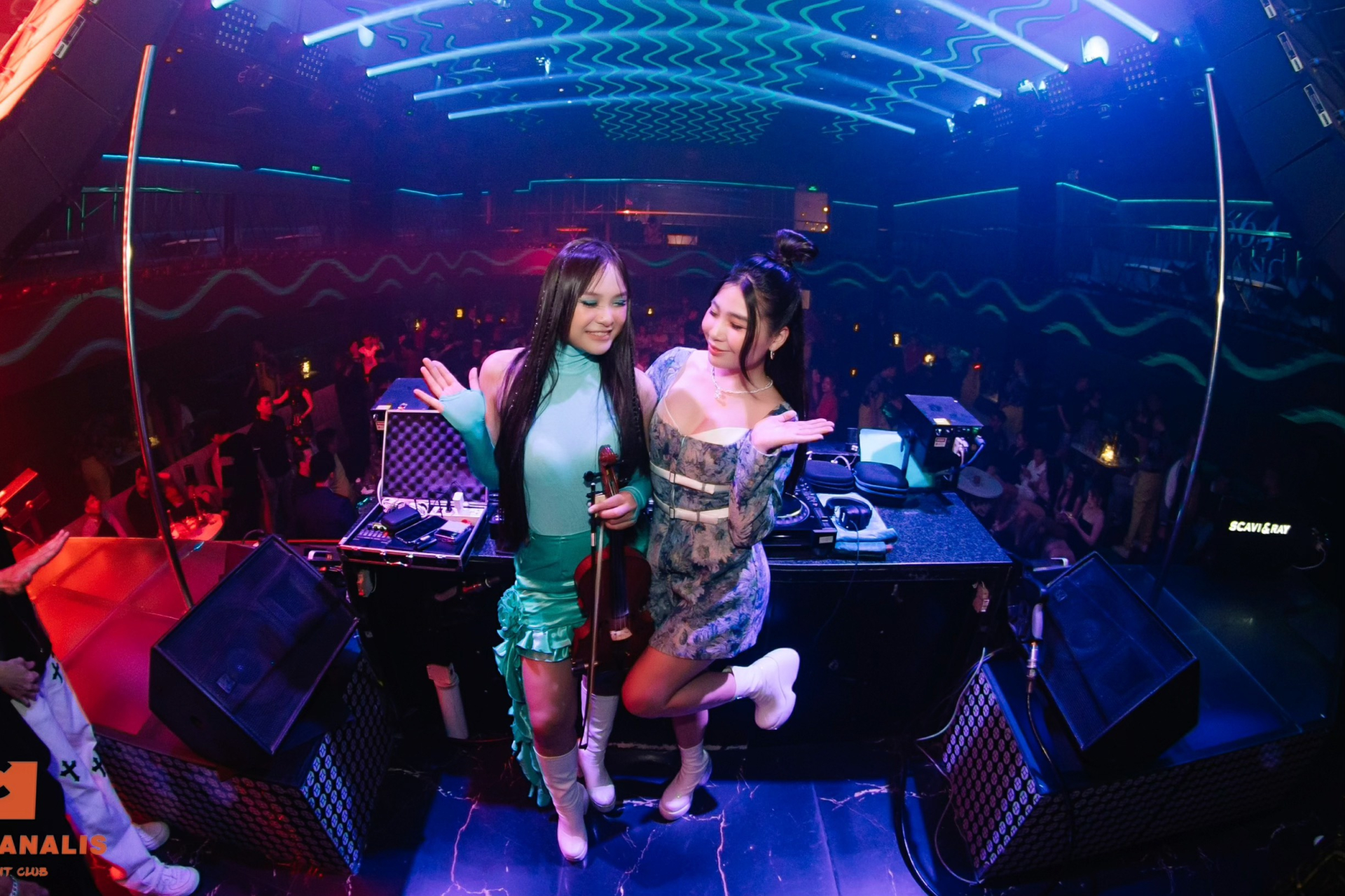 Pia & Tumie - Hành trình bén duyên và trở thành bộ đôi “DJ & VIOLIN” nữ đầu tiên đến từ Việt Nam tham dự Ultra Europe 2023