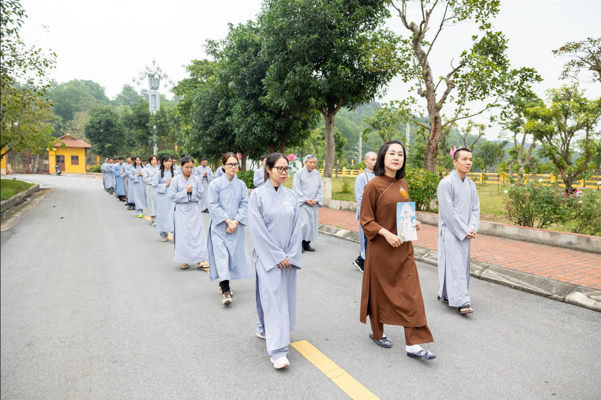 Cúng Dường Trai Tăng, tham quan tại Học viện Phật Giáo Việt Nam ngày 17/01/2914